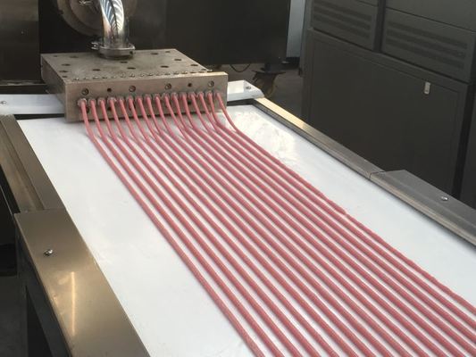 شرائط لحوم الكلاب خط بثق البثق البارد لآلة تقطيع الطعام للكلاب