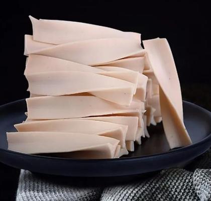 آلات تصنيع أغذية الحيوانات الأليفة السريعة لمضغات تغذية اللحوم عالية البروتين