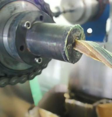 خط إنتاج طعام الكلاب الجديد ذو النكهة الأسنانية الملتوية 100 كجم / ساعة